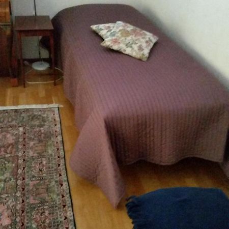 Marja-Liisa Vitikainen Apartamento Kungsängen Exterior foto
