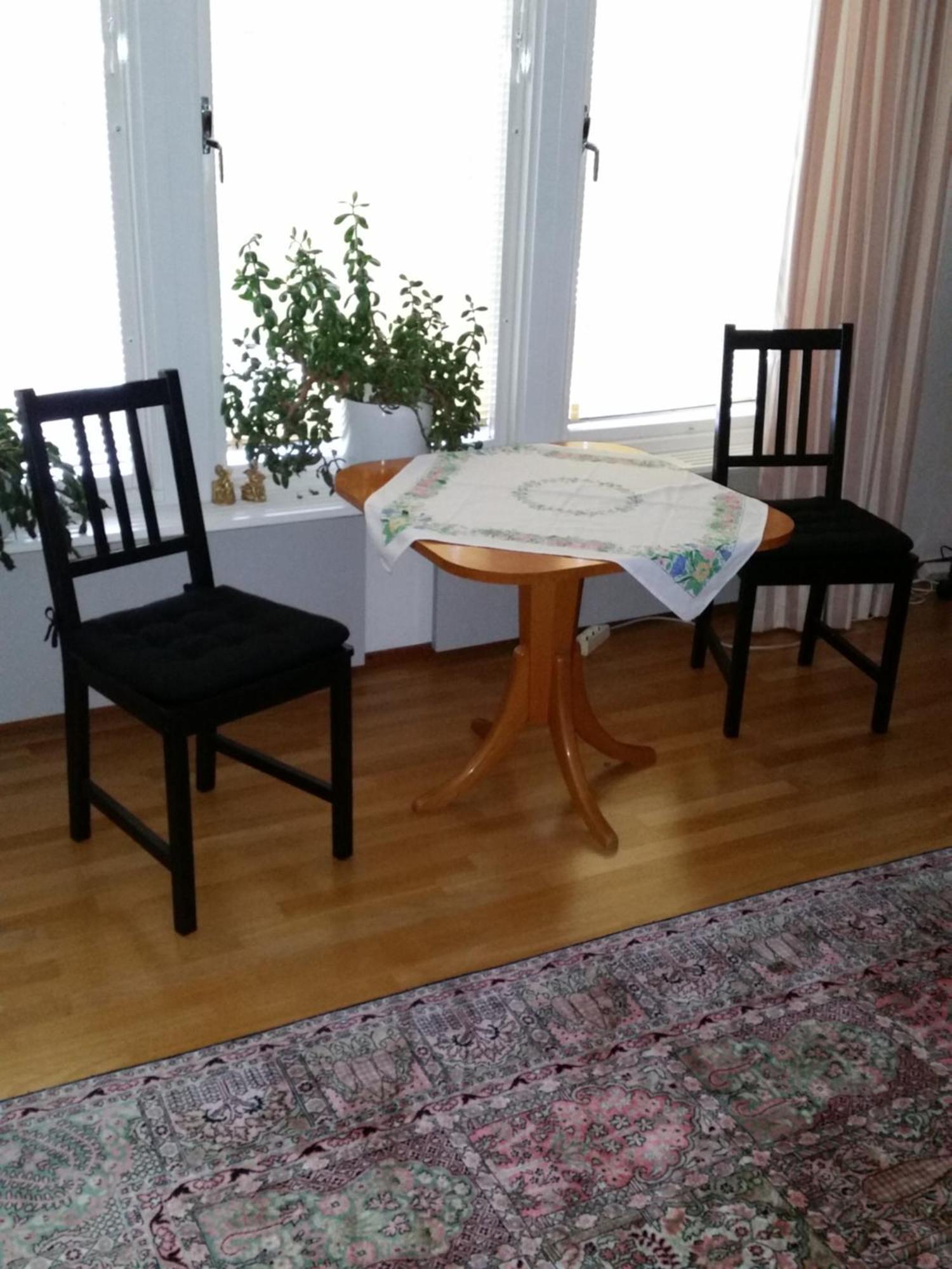 Marja-Liisa Vitikainen Apartamento Kungsängen Exterior foto